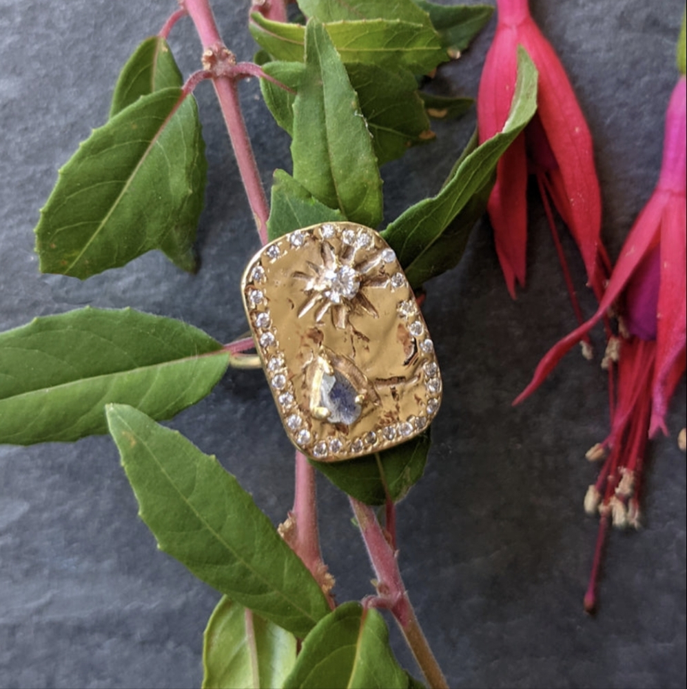 🦋LAST🦋 NWT Baizaar Crystalized Moon and Star Ring